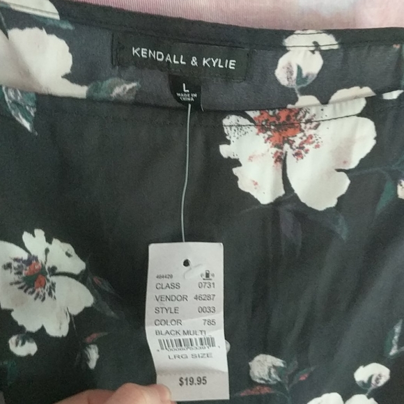 Tank top - Picture 2 of 3